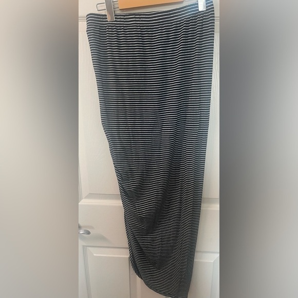 STRIPED Maxi/ Midi Skirt - Picture 3 of 3